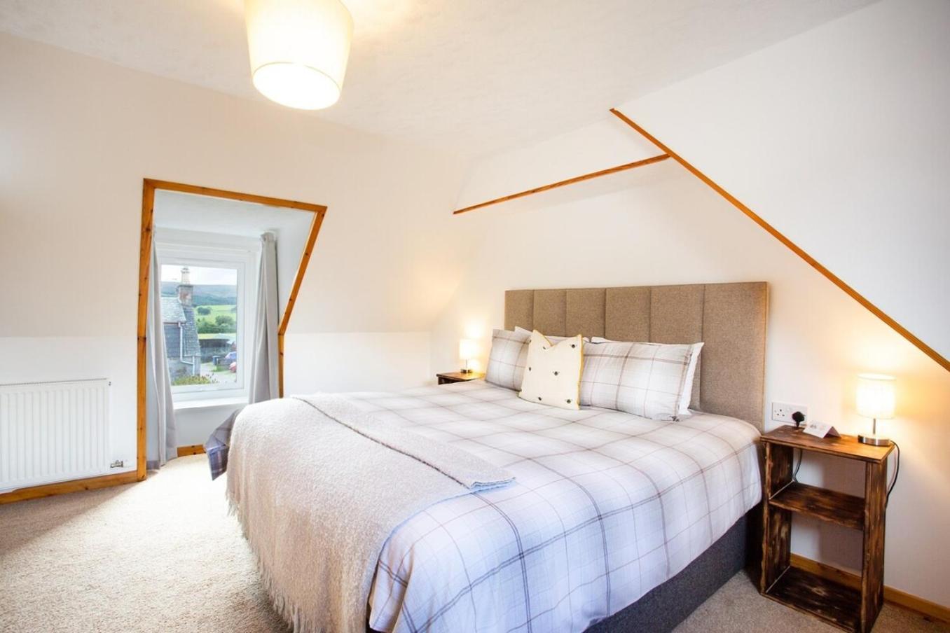 Mike'S 3-Bedroom Countryside Cottage Alness Extérieur photo